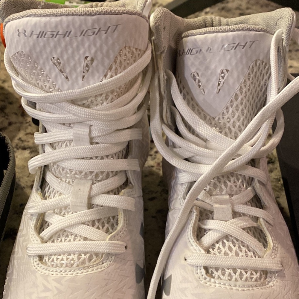 Under Armour Lax Highlight MC Cleat - Women's White, Size 5.5